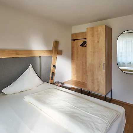 Hotel Stern 3*