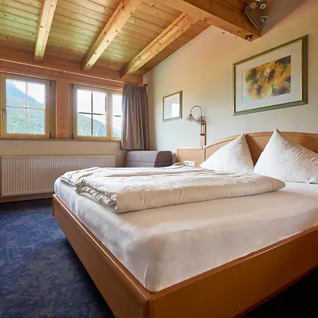 Stern Hotel