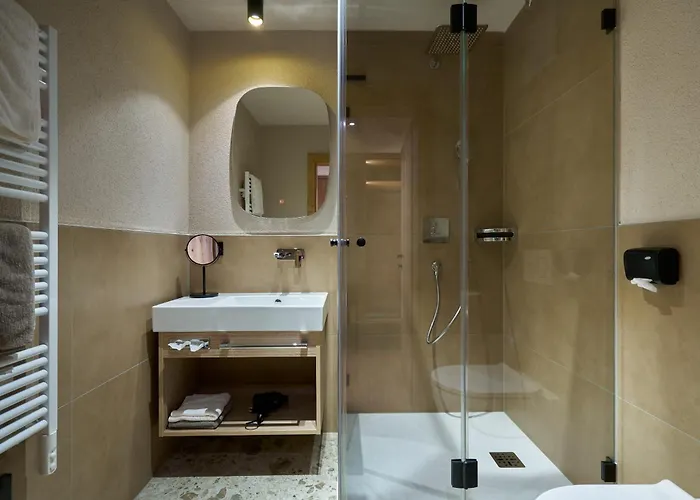 Stern Hotel 3*