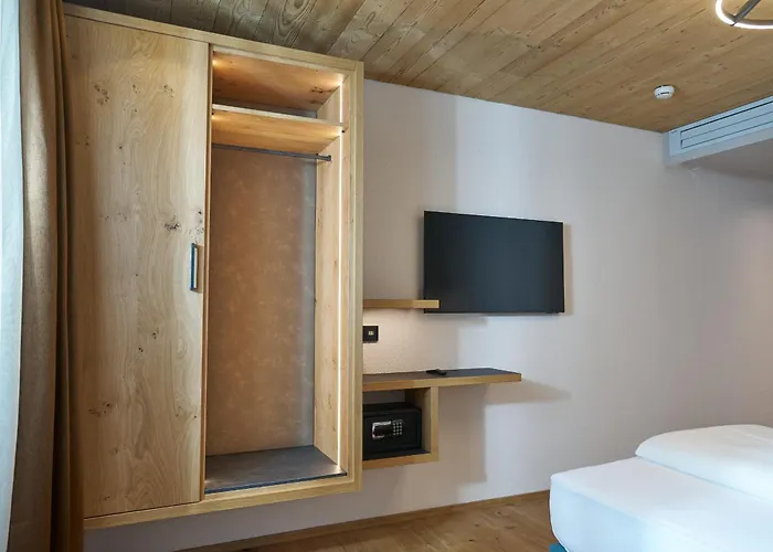 Stern Hotel 3*