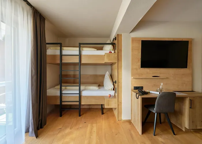 Stern Hotel
