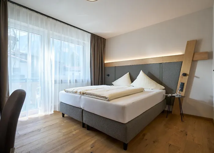 Stern Hotel 3*