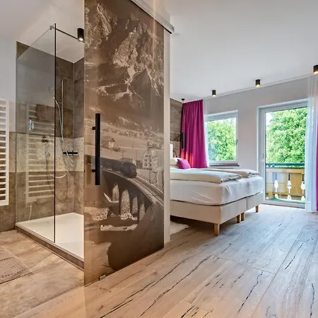 Hotel Stern 3*