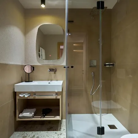 Stern Hotel 3*